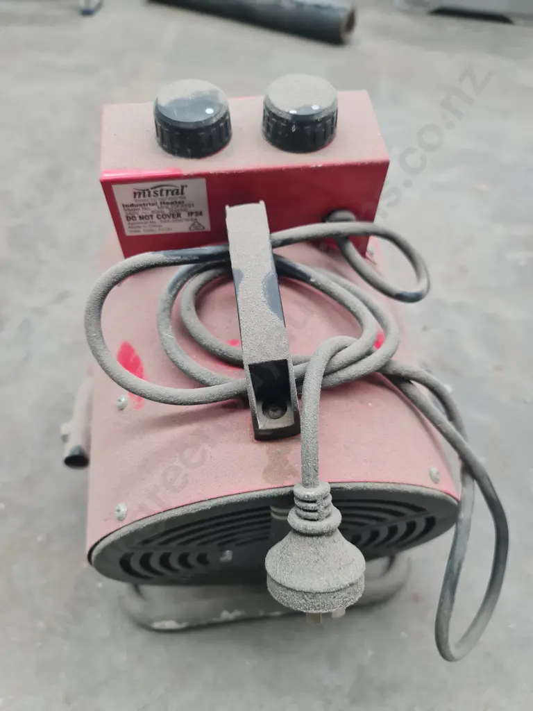 Mistral Industrial Heater Image 1++