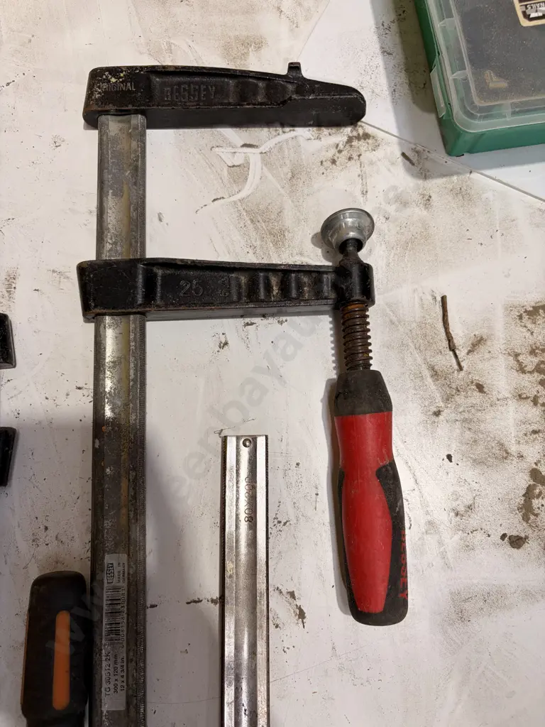 Assorted F Clamps Image 1++