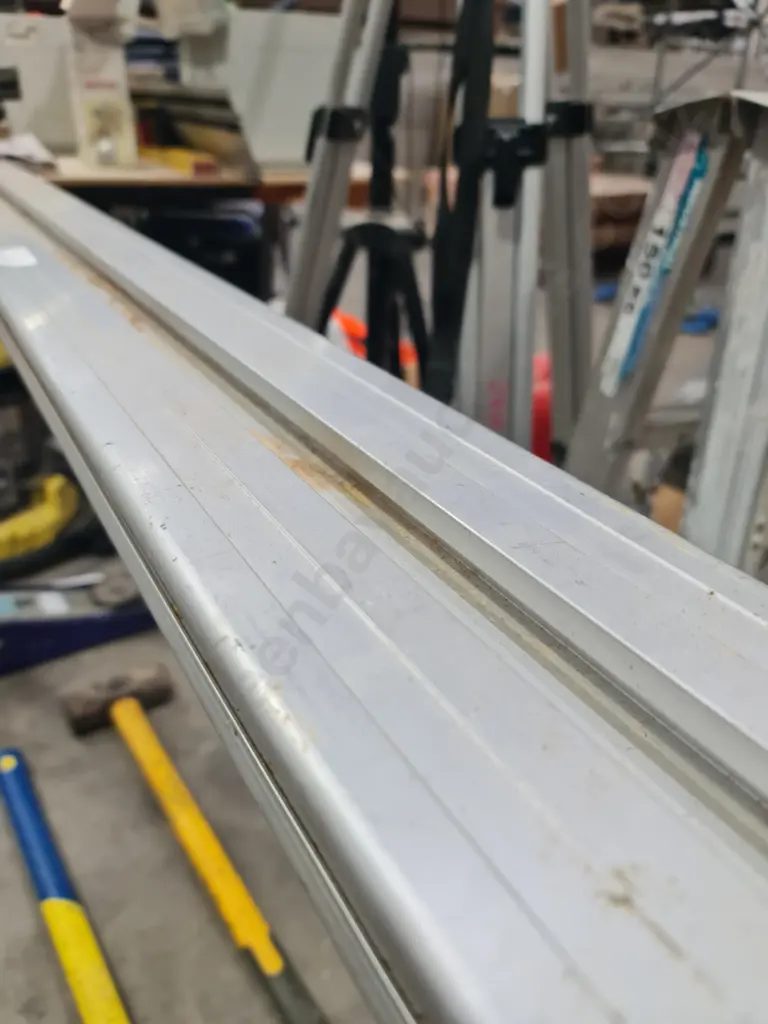 DeWalt Mitre Saw Workstation (No Saw) Image 1++