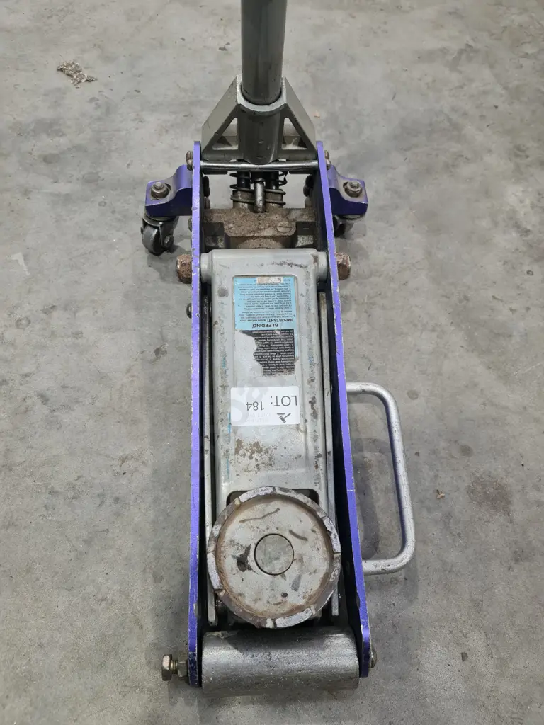 Pittsburgh Hydraulic Jack Image 1++