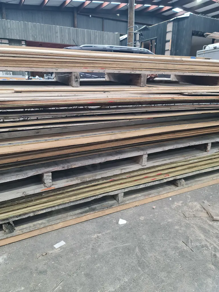 Large Pallet lot of Plywood Image 1++