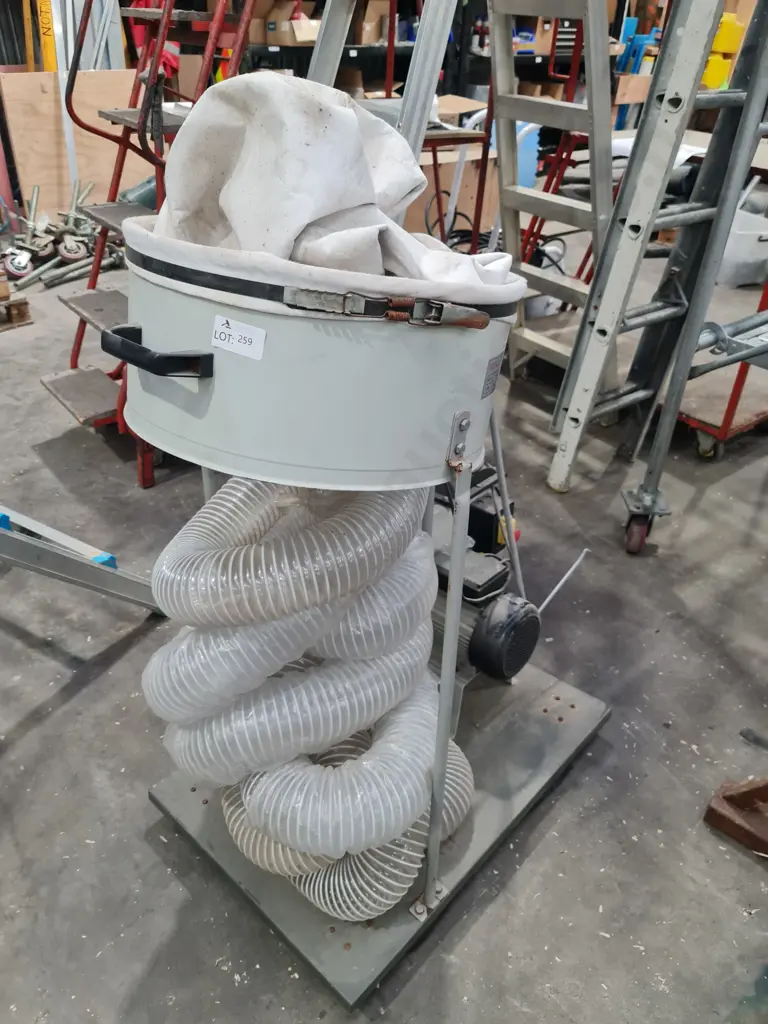 Dust Extractor Image 1++