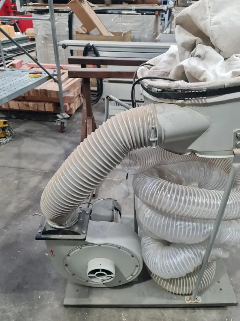 Dust Extractor Image 1++