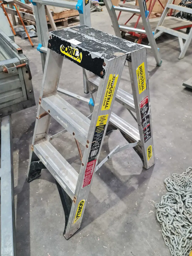 Gorilla Step Ladder Image 1++
