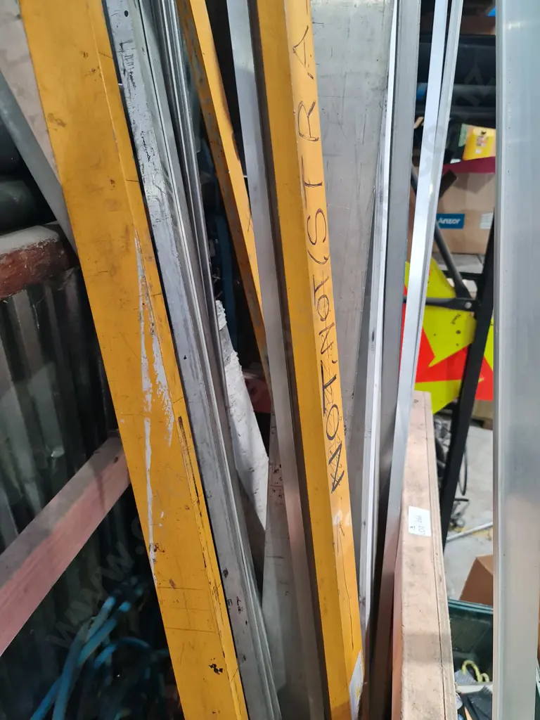 Assorted Aluminium Lengths Image 1++