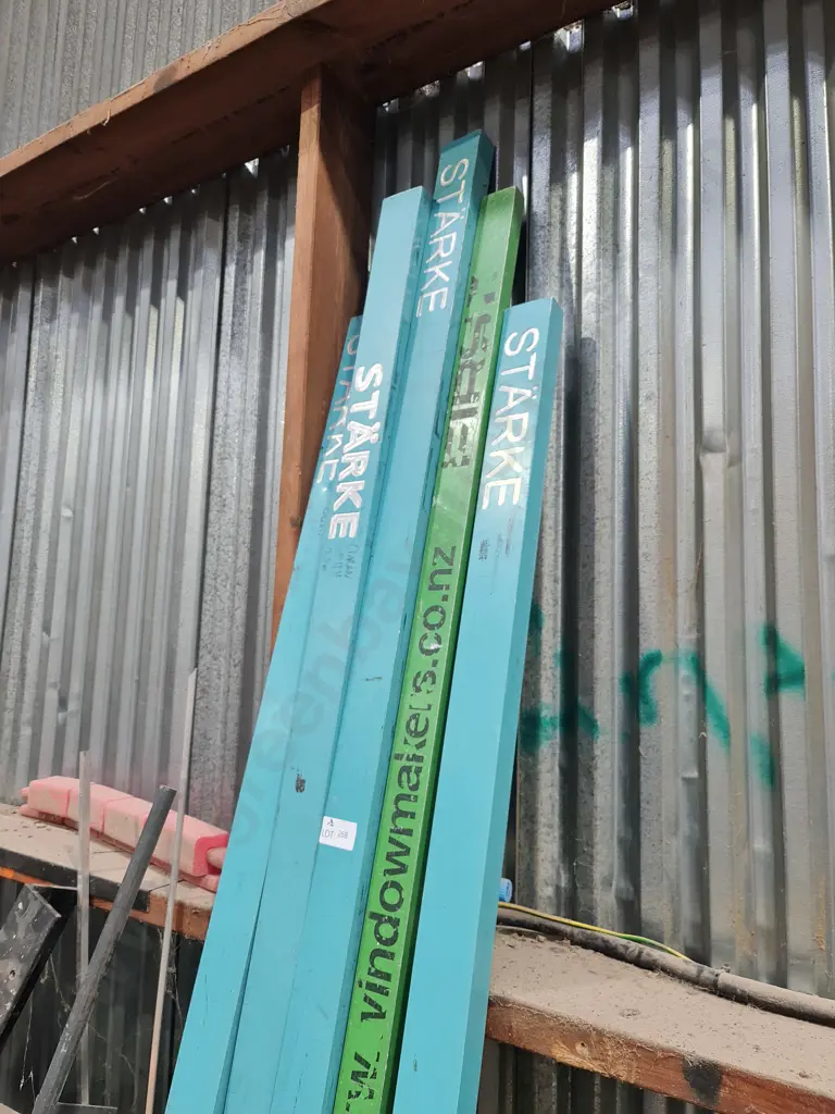 Collection of Straight Edges Image 1++