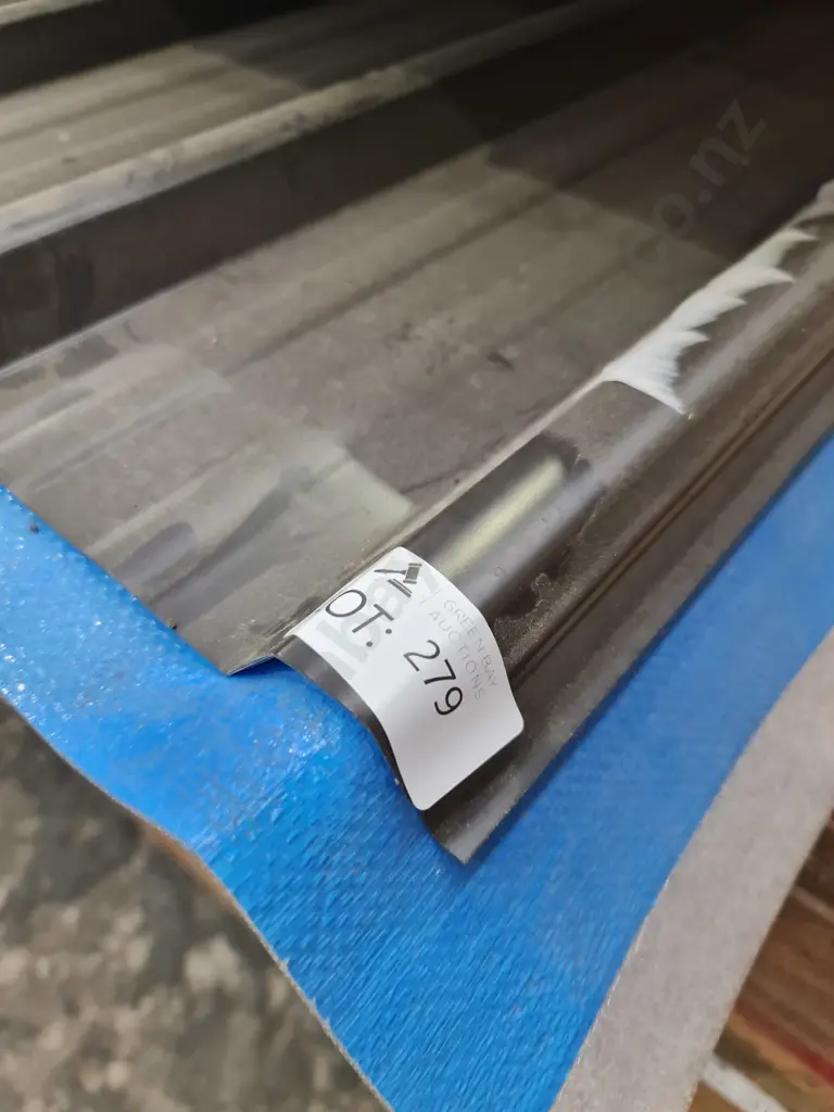 Corrugated Roof Iron Image 1++