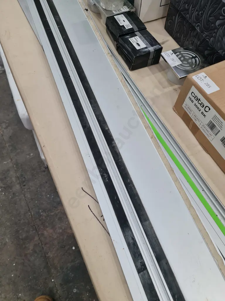 Guide Rails Image 1++