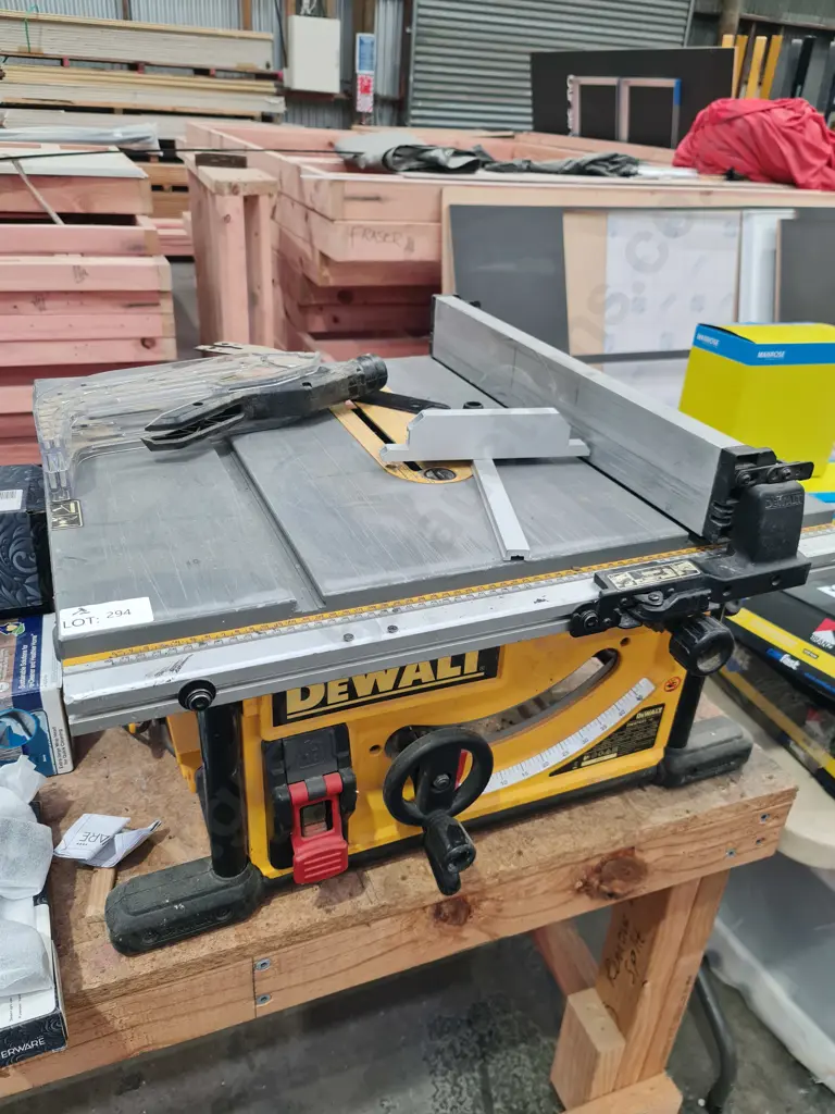 Portable table saw Image 1++