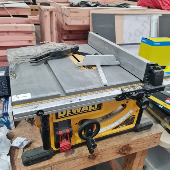 Portable table saw