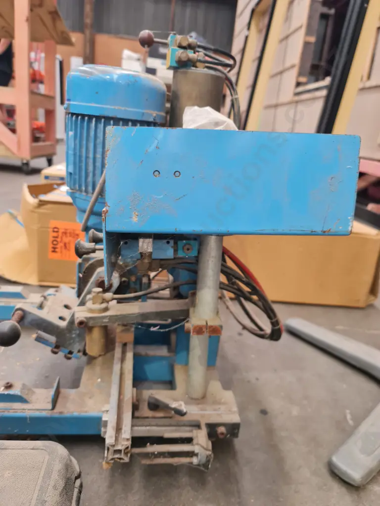 Woodworking machine Image 1++