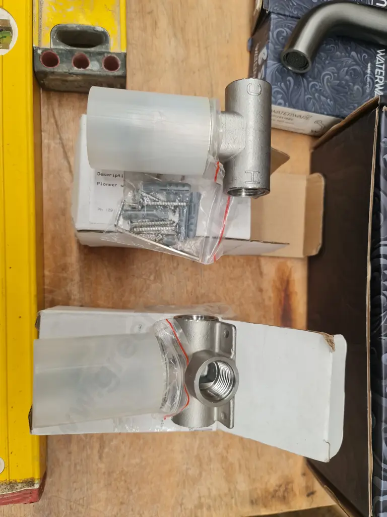 Shower/Bath mixer valve Image 1++