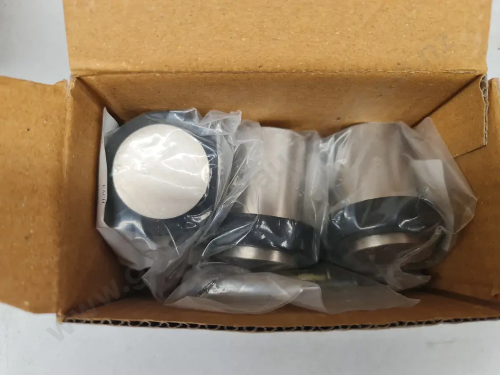 Door stops and robe hooks Image 1++