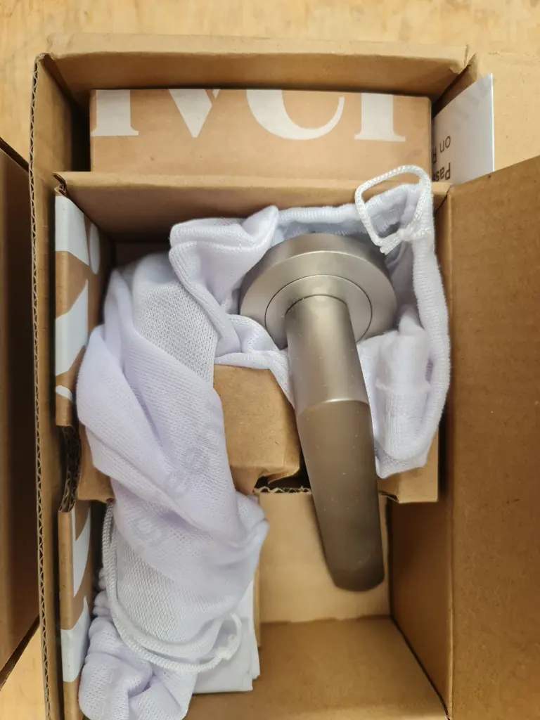 Door levers Image 1++