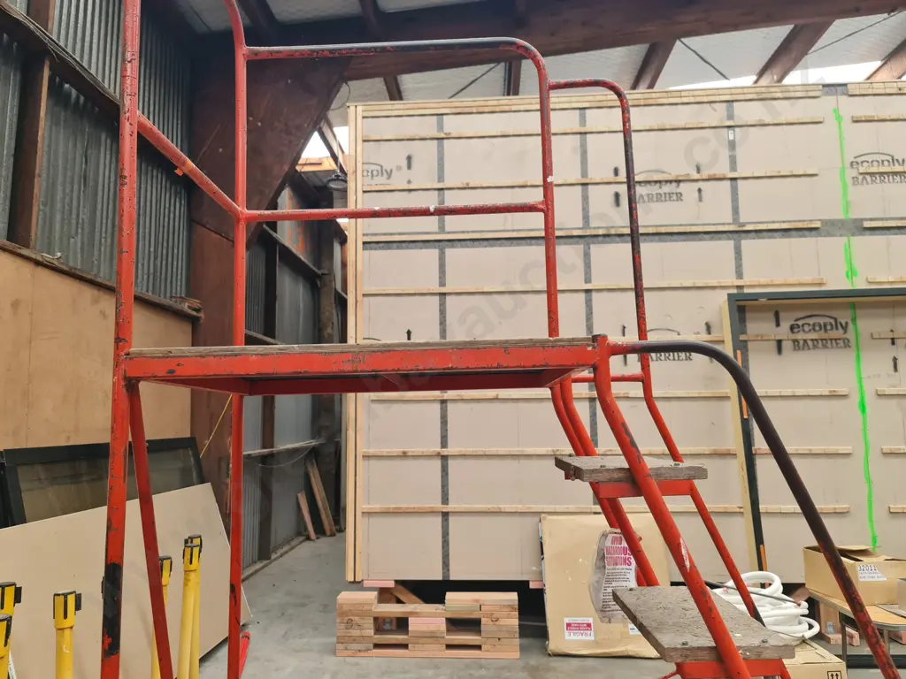 Rolling step ladder Image 1++