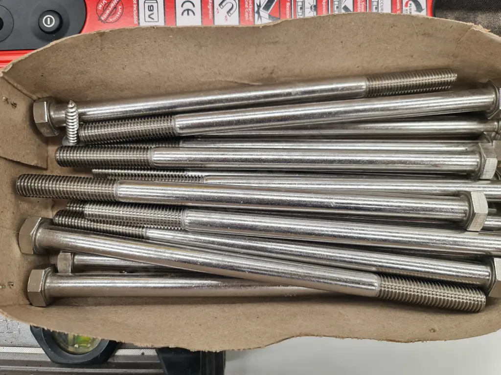 Assorted Bolts Image 1++