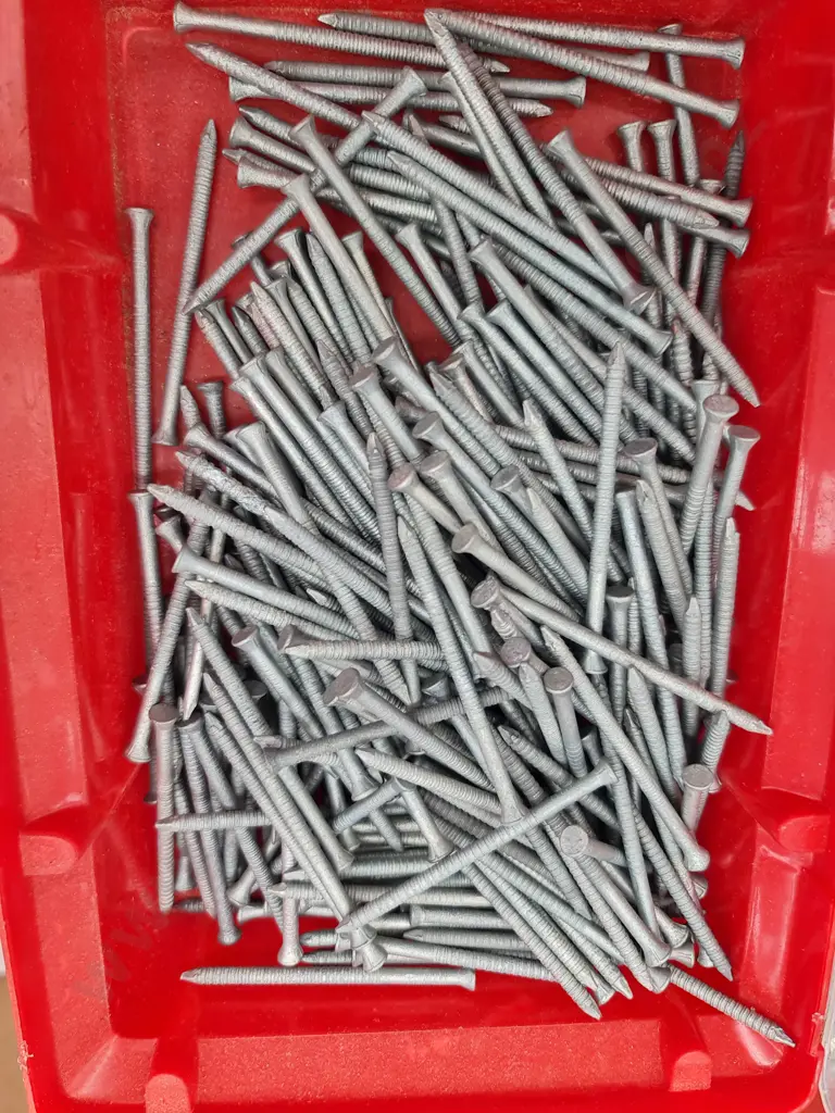 Assorted Screws and Nails Image 1++