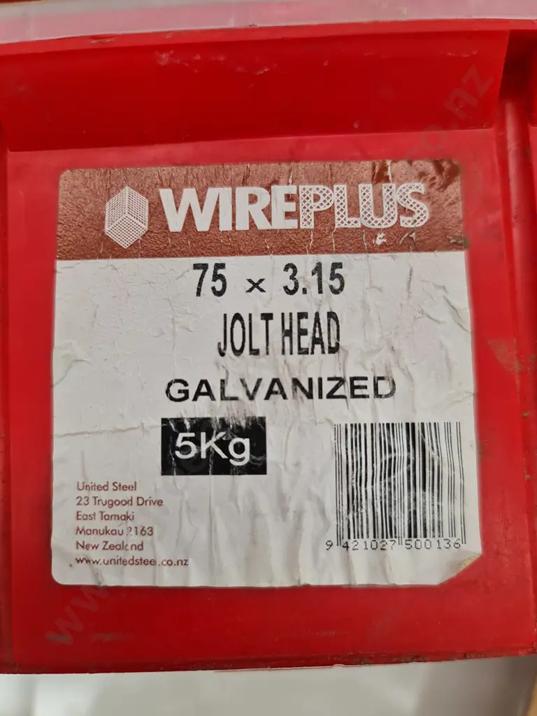 Assorted Screws and Nails Image 1++