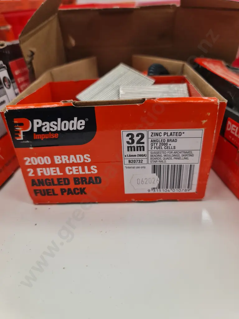 Paslode and Delfast Nails Image 1++