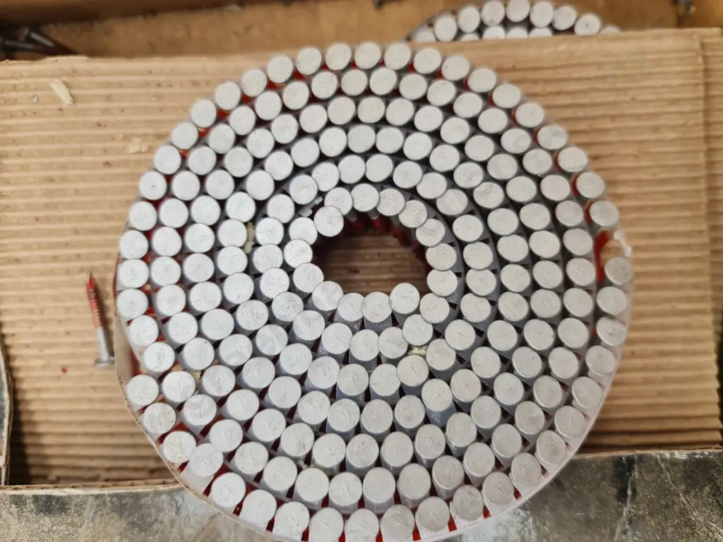 Ecko Hammahand Nails Image 1++