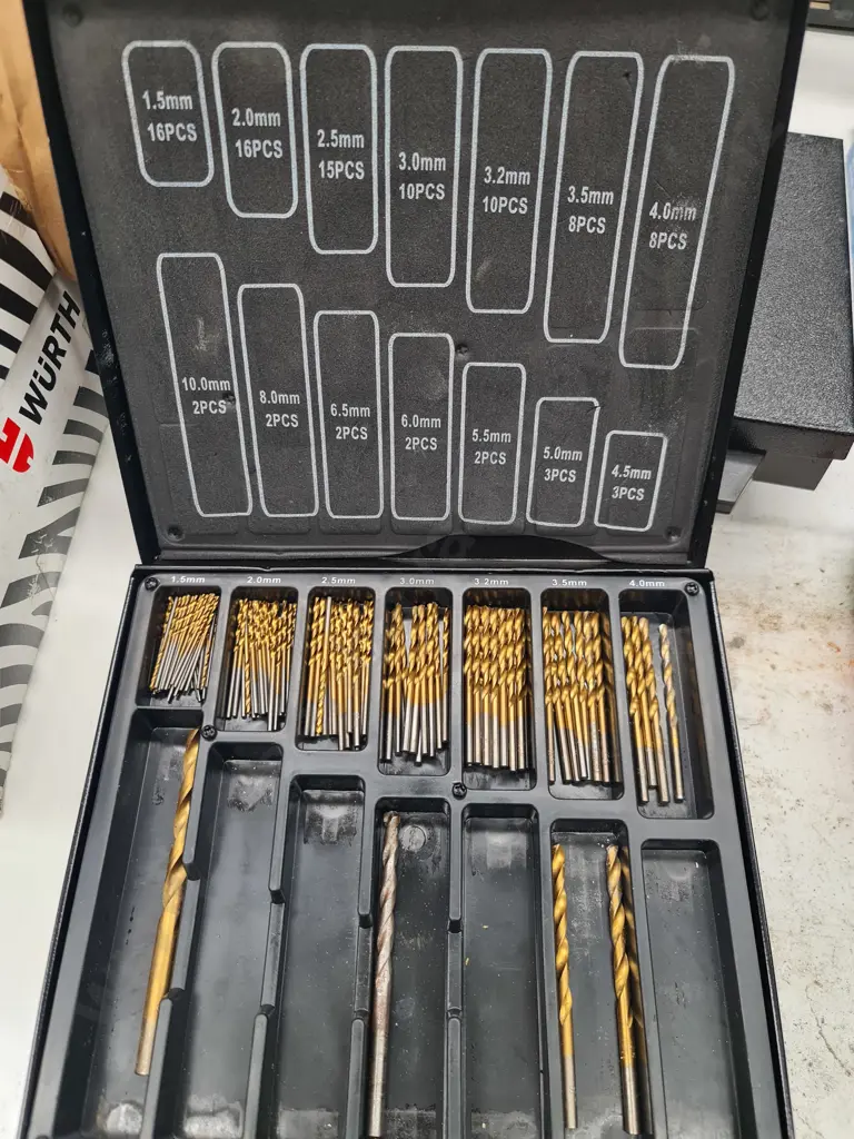 Assorted Drill Bits Image 1++