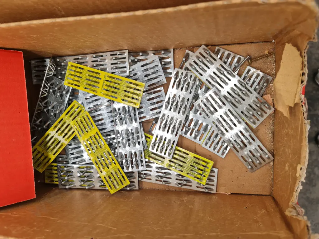 Pryda Nail Plates Image 1++