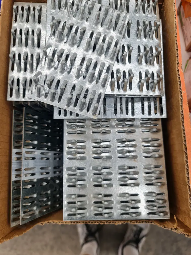 Pryda Nail Plates Image 1++