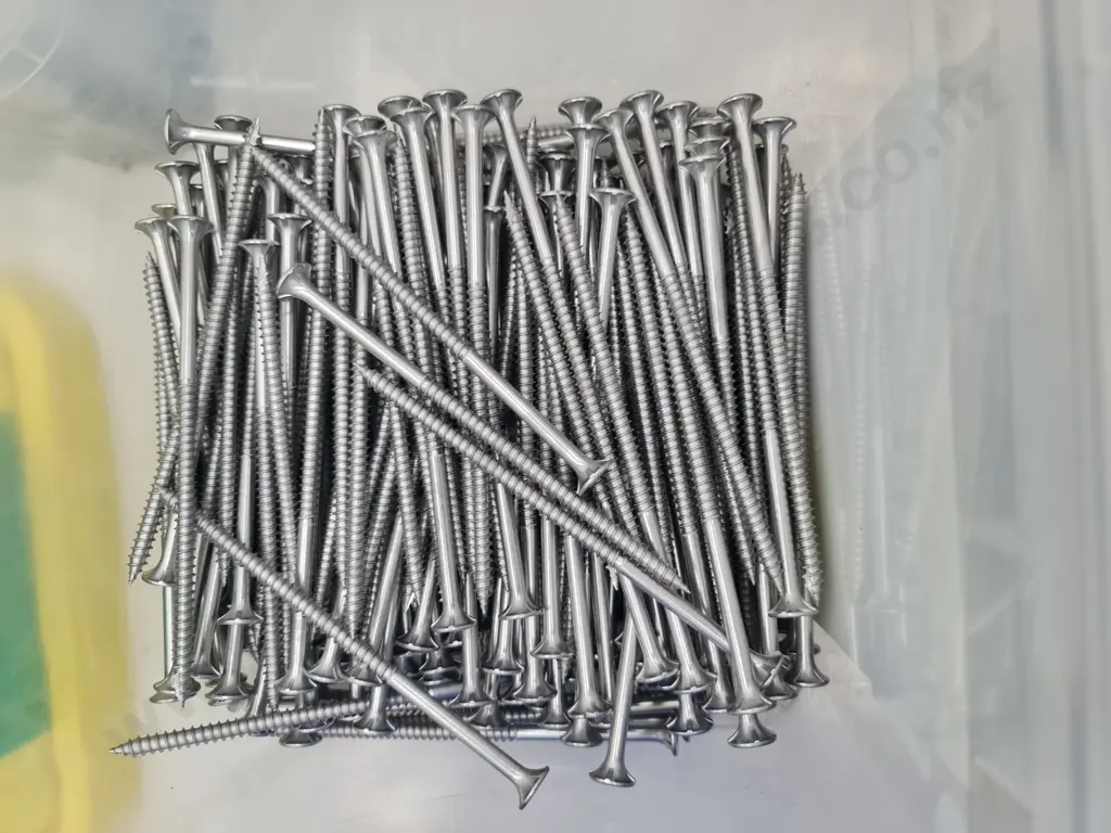 Macsim Screws Image 1++