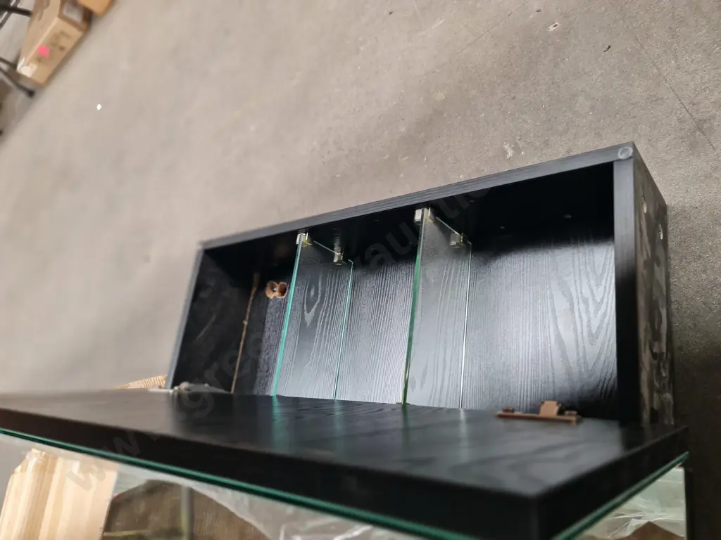 Mirror Cabinet Image 1++