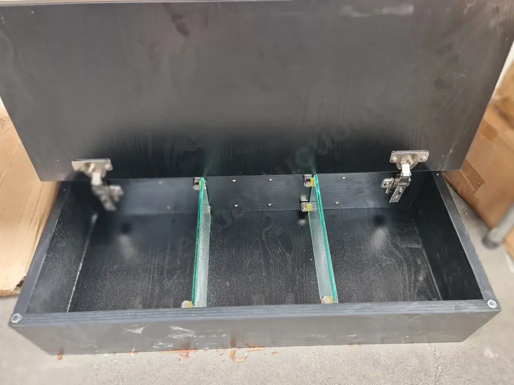 Mirror Cabinet Image 1++