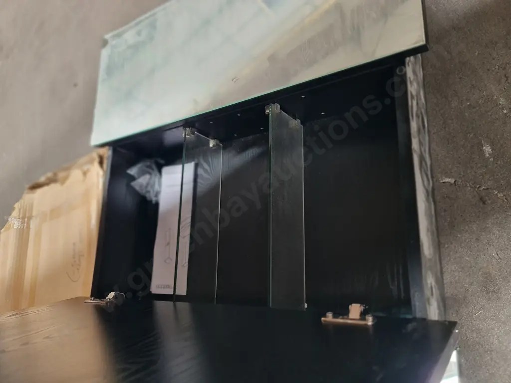 Mirror Cabinet Image 1++