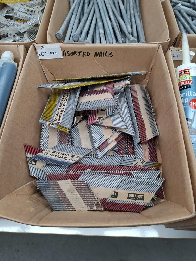 Assorted Collated Nails Image 1++