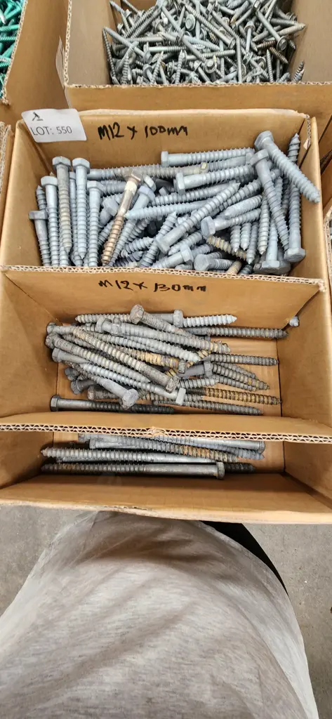 Assorted Coach Bolts Image 1++