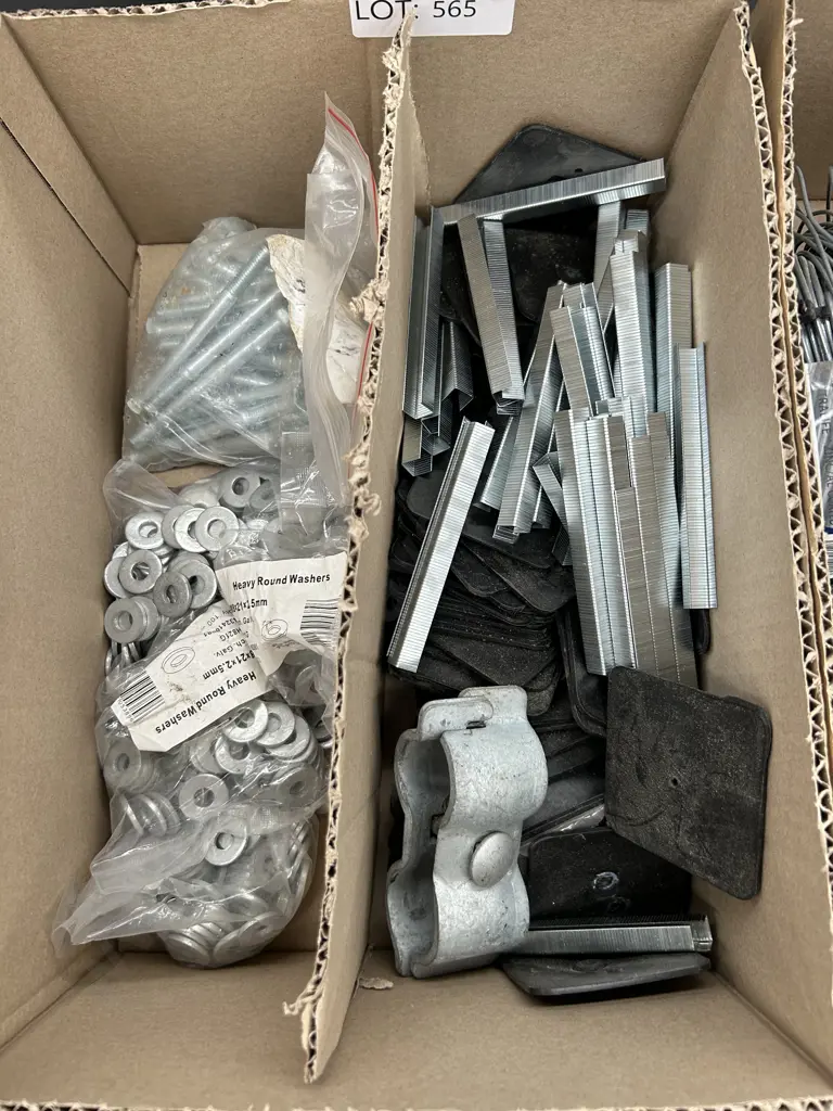 Mixed Hardware Lot Image 1++