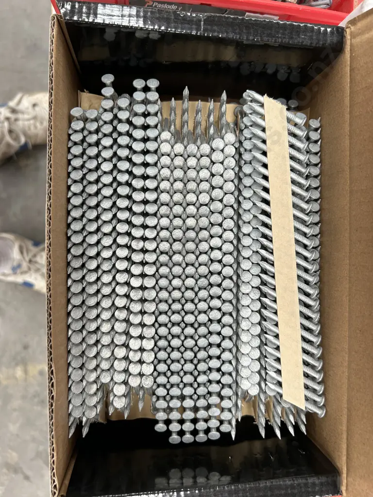 Assorted Fasteners Image 1++