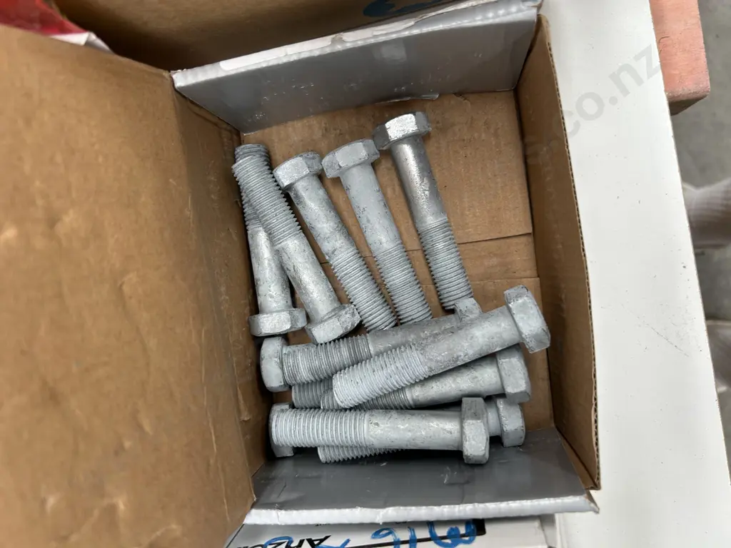 Assorted Nuts and Bolts Image 1++