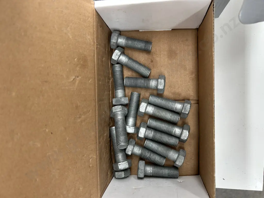 Assorted Nuts and Bolts Image 1++