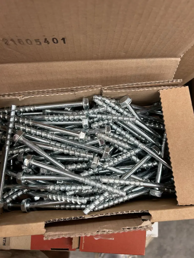 Assorted Fasteners Image 1++