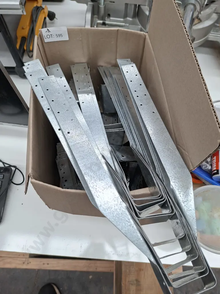 Assorted Construction Hardware Image 1++