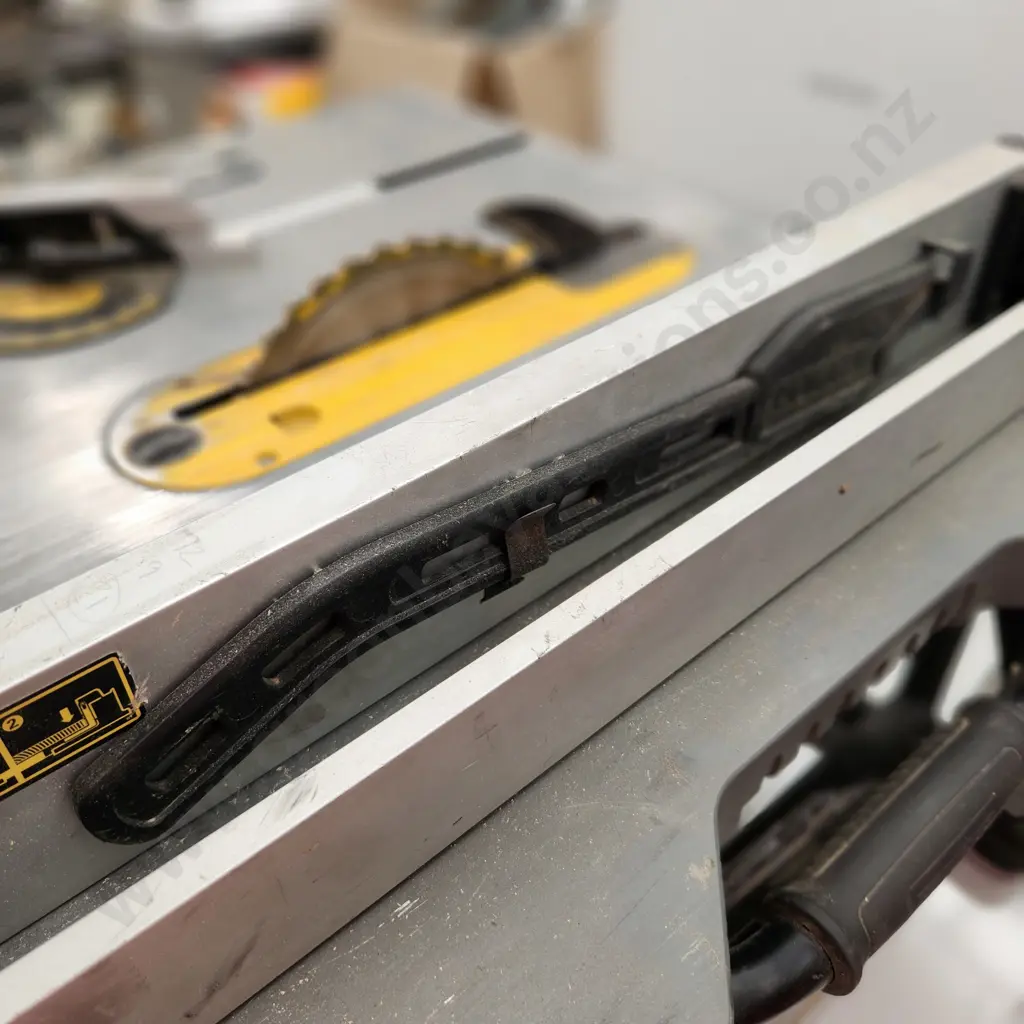 DeWalt Table Saw Image 1++