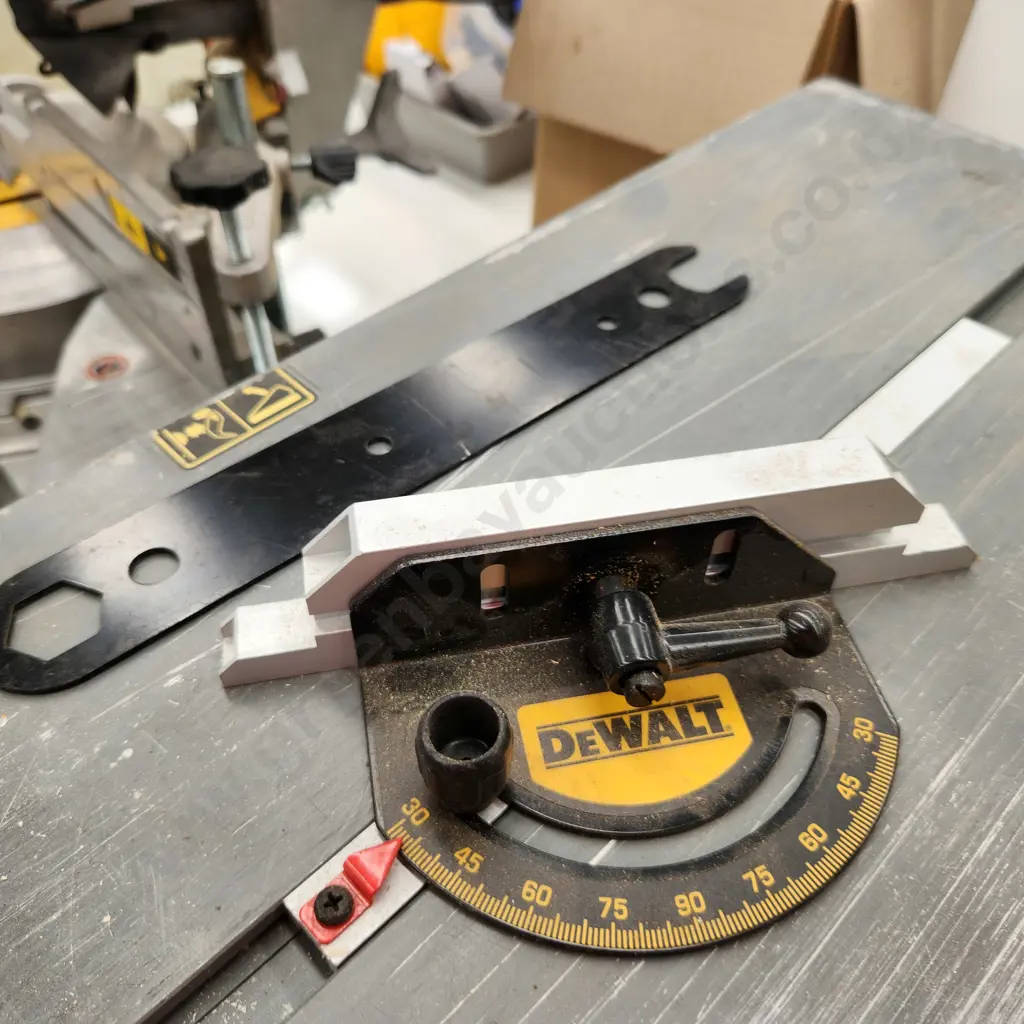 DeWalt Table Saw Image 1++