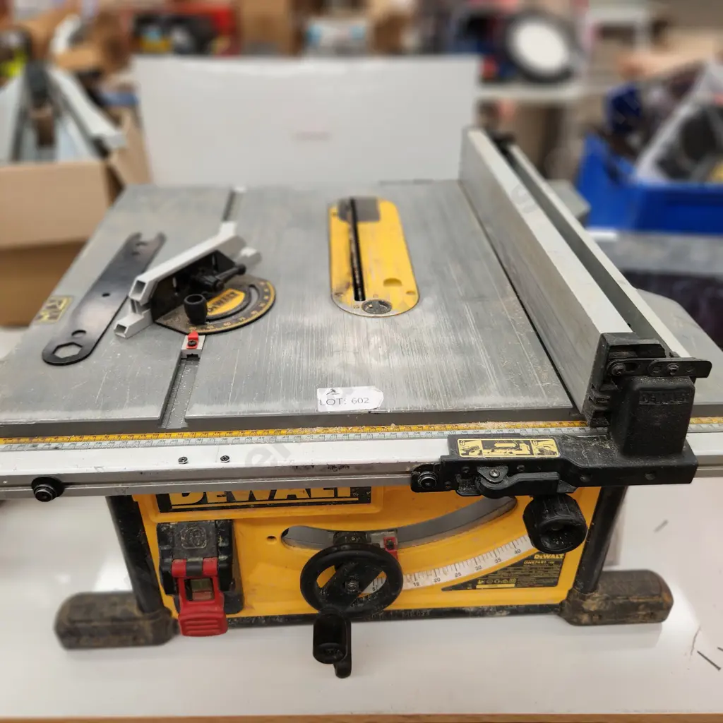 DeWalt Table Saw Image 1++