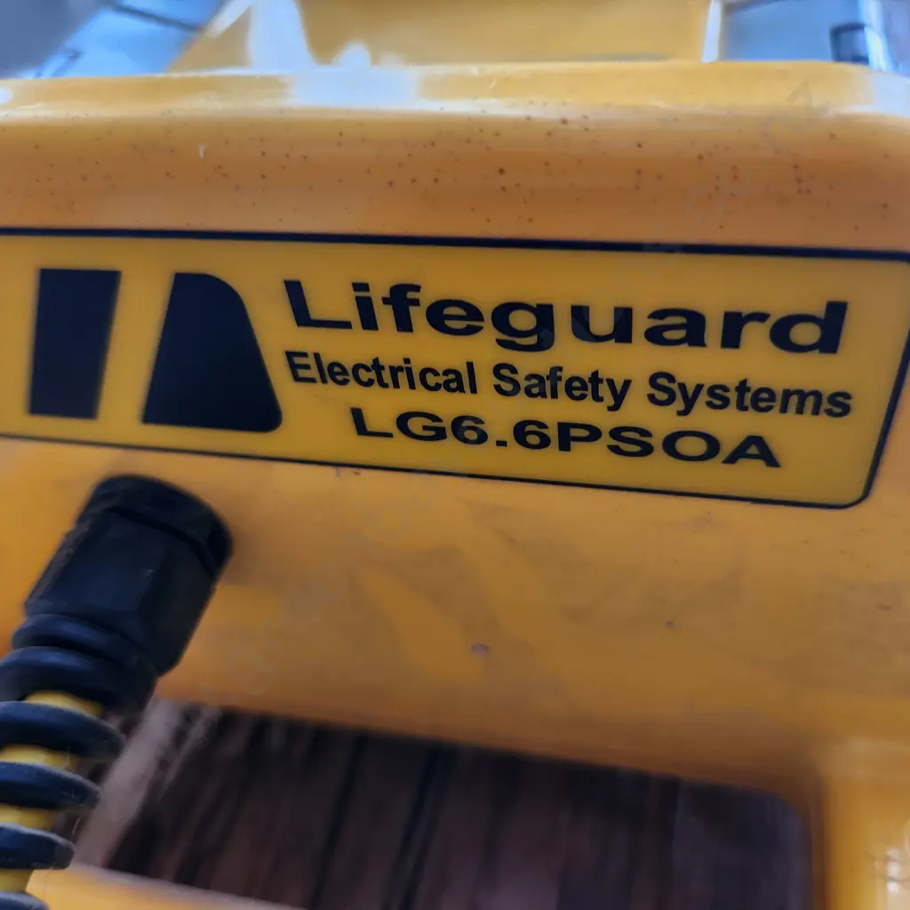 Lifeguard Safety power board Image 1++