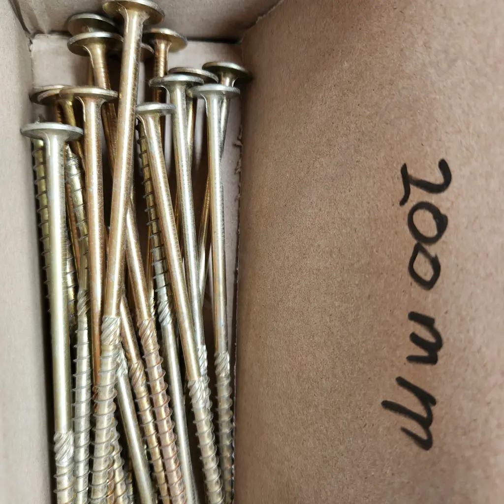 Assorted Fasteners Image 1++