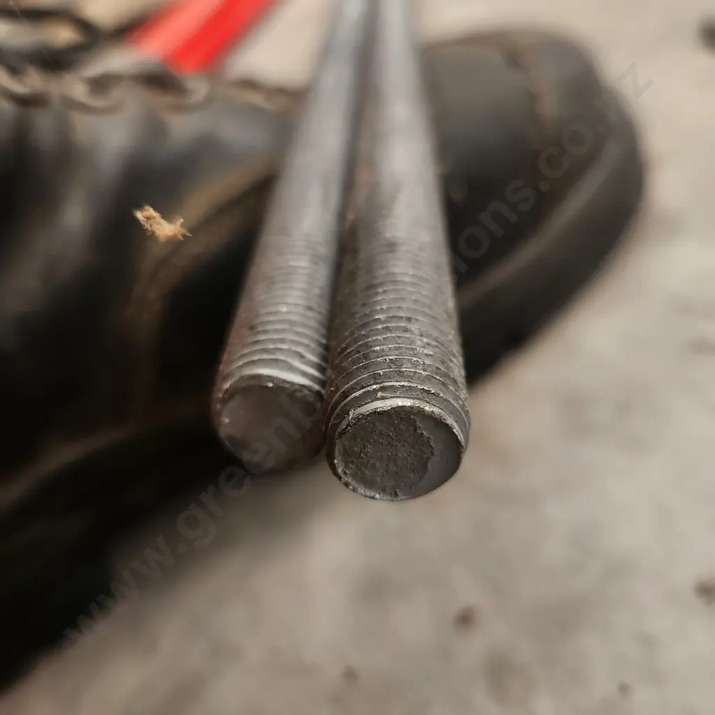 Galvanised Threaded Rod Image 1++