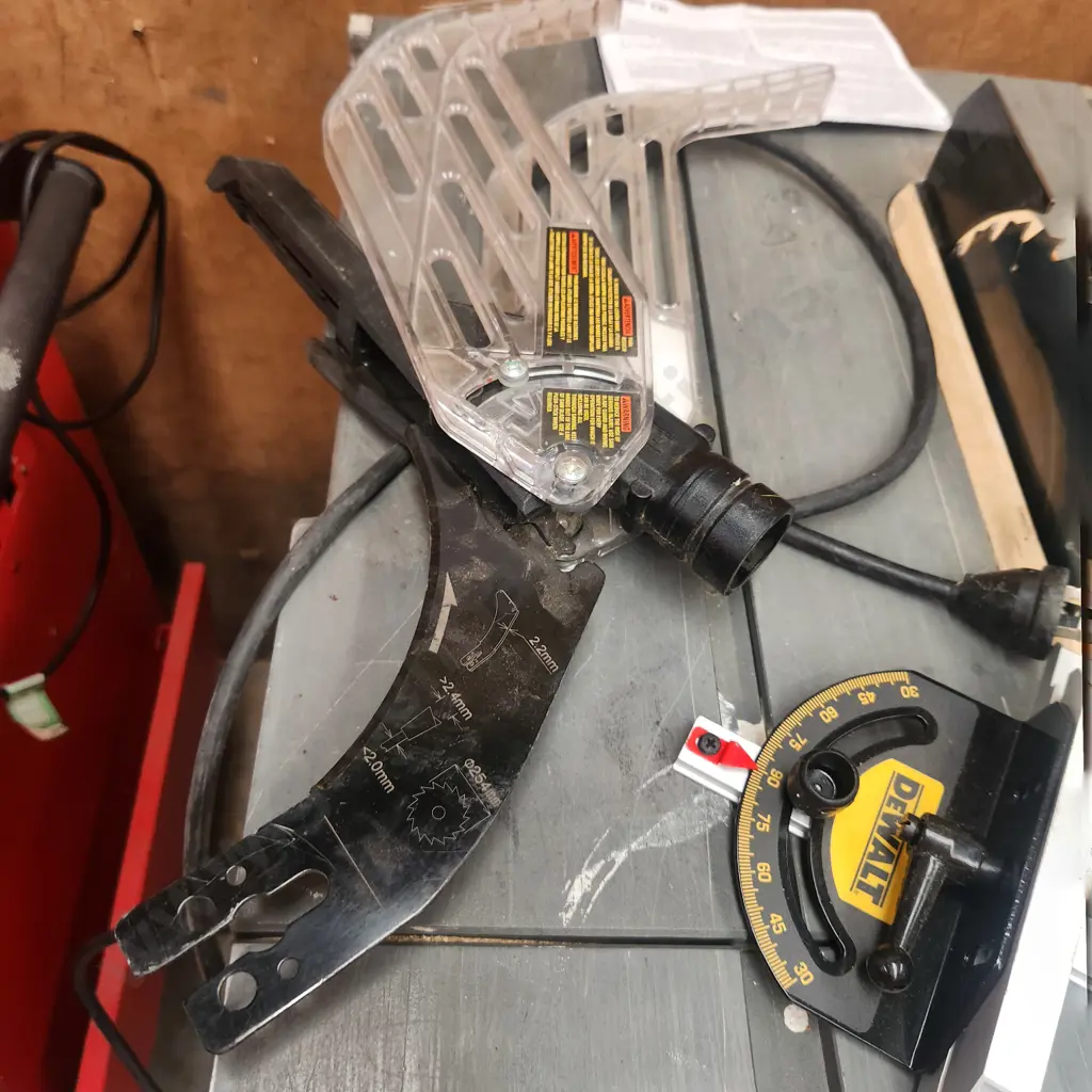 DeWalt Table Saw Image 1++