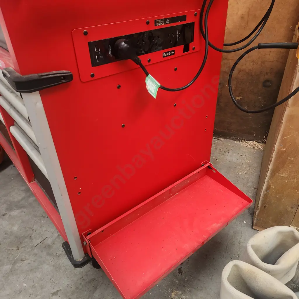 Milwaukee Mobile Workbench Image 1++