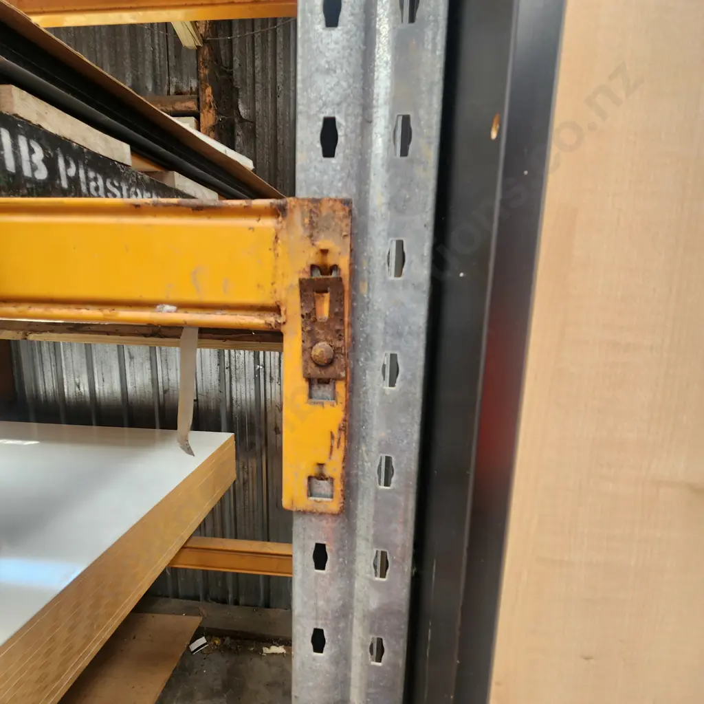 Pallet racking Image 1++