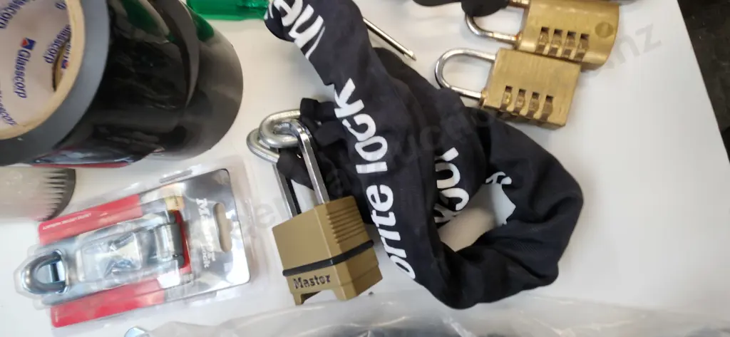 Assorted Goods Image 1++