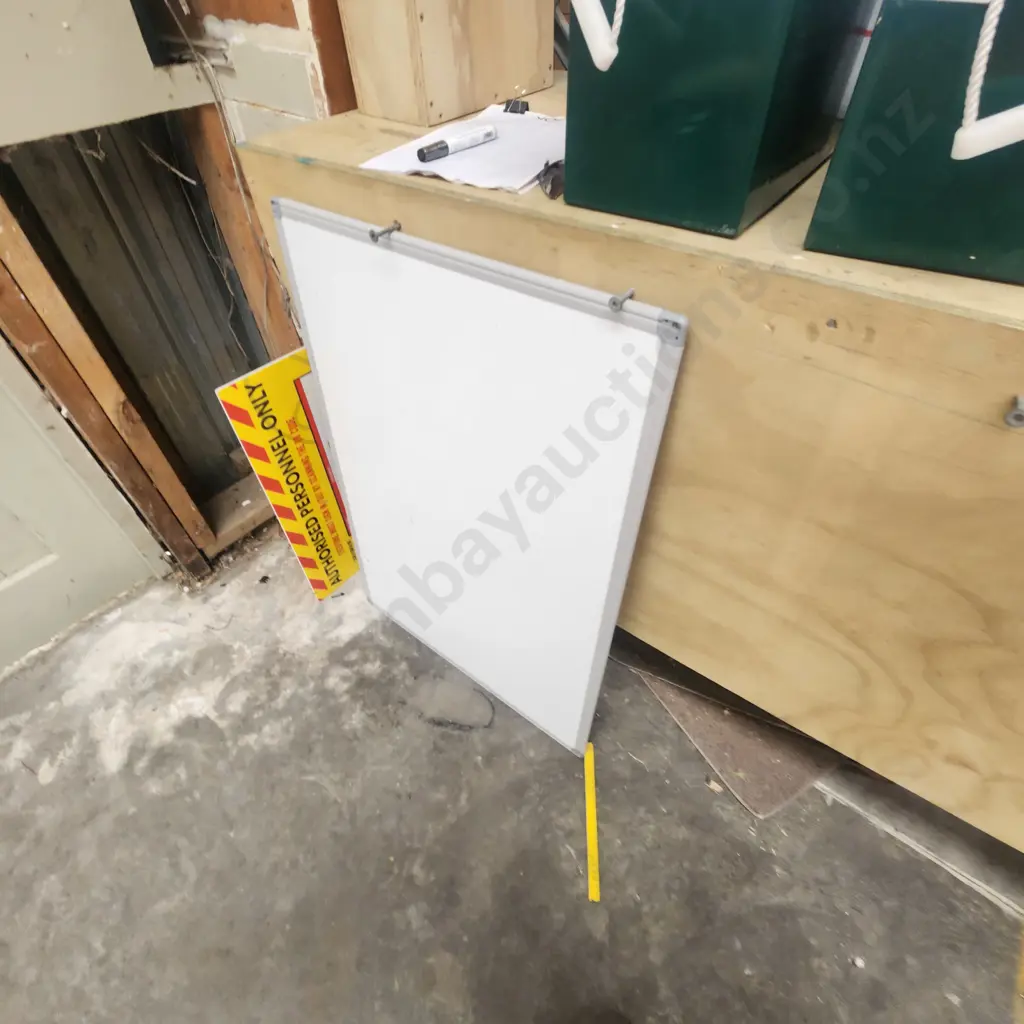 Assorted Whiteboards Image 1++